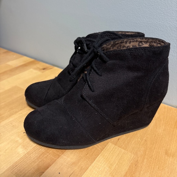 Black suede boots - Picture 2 of 4